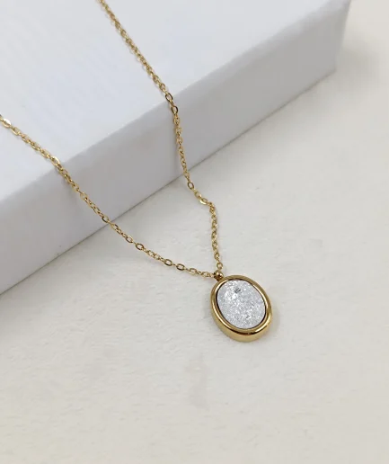 Glittering Oval Stone, hvit sten